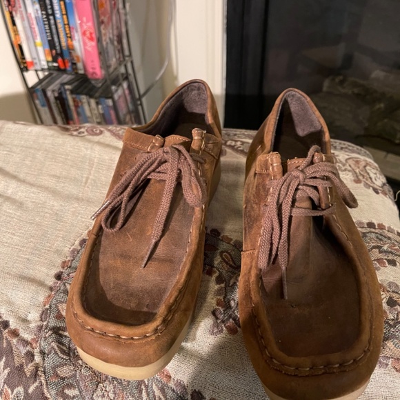 new condition pair of Clark Wallabees size 10 main image 8